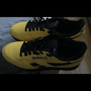 Reebok Classic Leather Yellow Black Sneakers